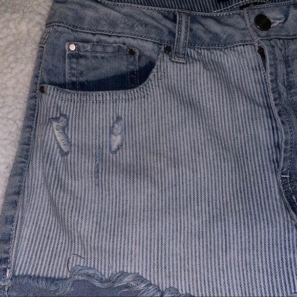 Rewash Jean Short - Picture 3 of 5